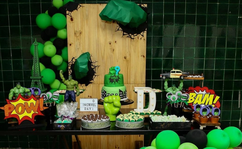 erros comuns ao decorar festa hulk baby