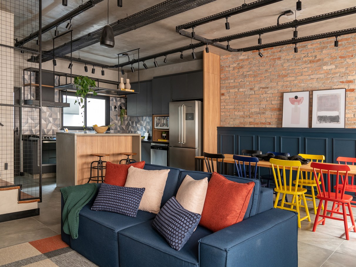 5 ideias de títulos:
1. Decoração Industrial: Guia Completo para Transformar sua Casa
2. Móveis Industriais: Peças-Chave para um Ambiente Autêntico
3. Iluminação Industrial: Como Criar o Clima Perfeito
4. Cores e Materiais do Estilo Industrial: O que Usar?
5. Do Galpão à Sala de Estar: A História e Evolução do Estilo Industrial