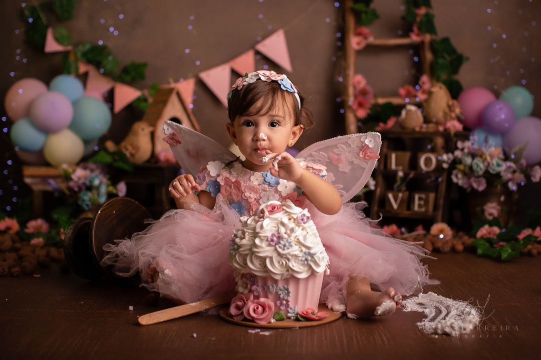 DIY: Painéis e Cenários de Jardim Encantado para Economizar