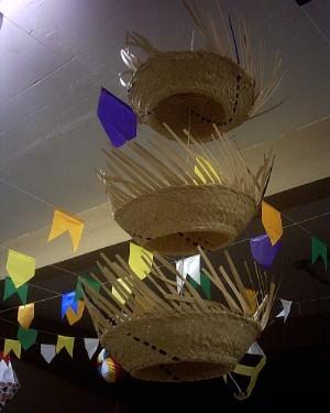 ideias criativas decoração junina palha de coco