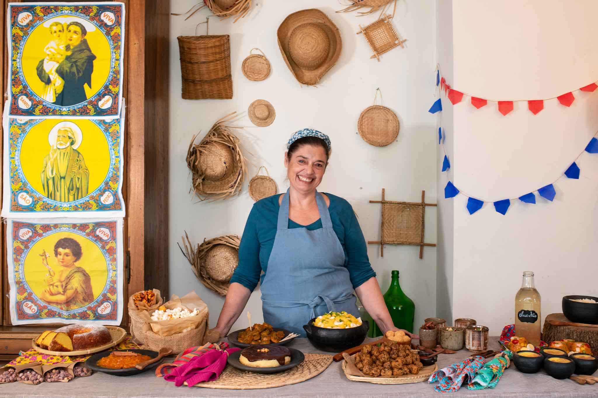 decorar festa junina com palha de coco barato