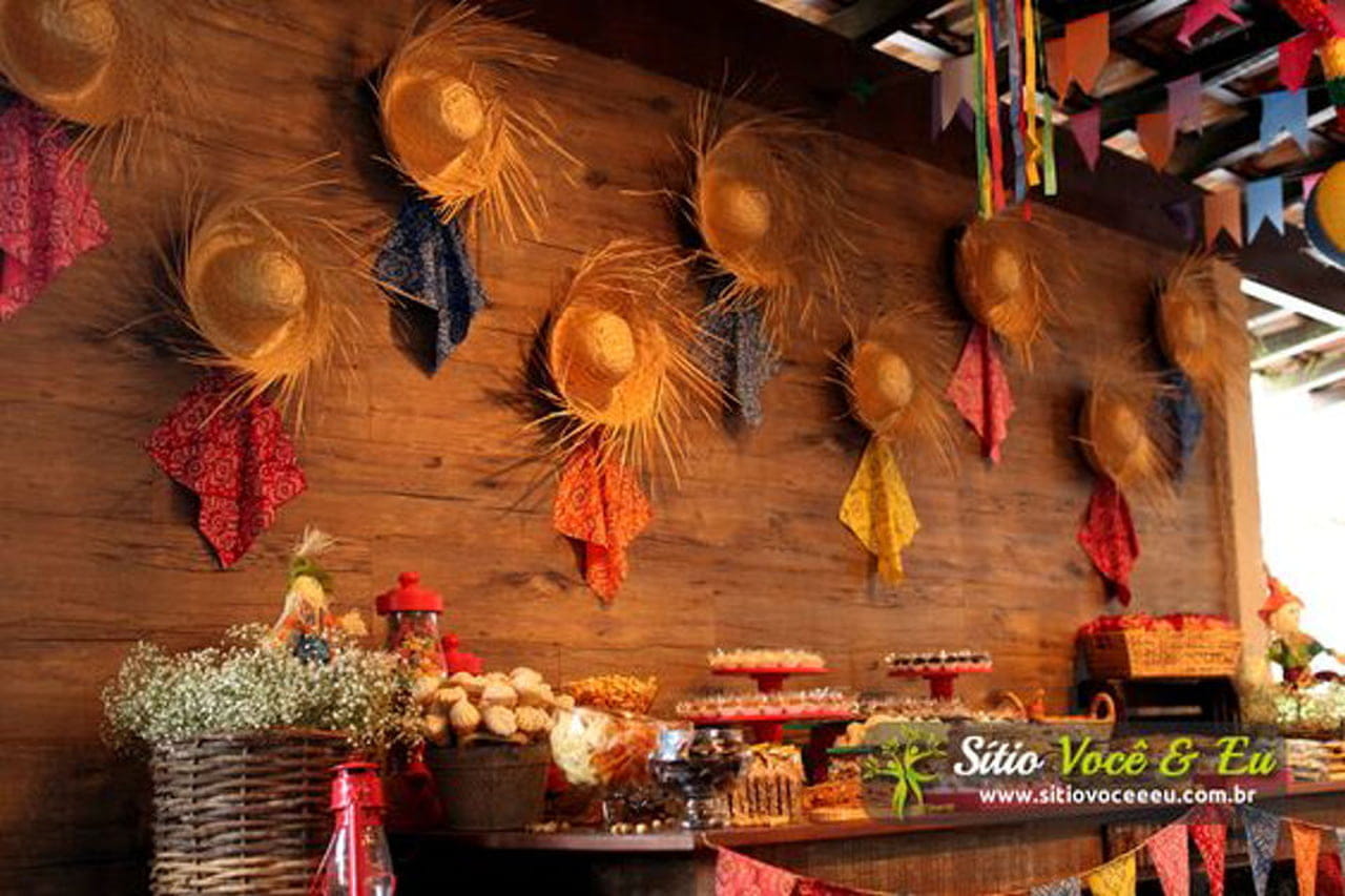 decoração junina para loja pequena vs loja grande