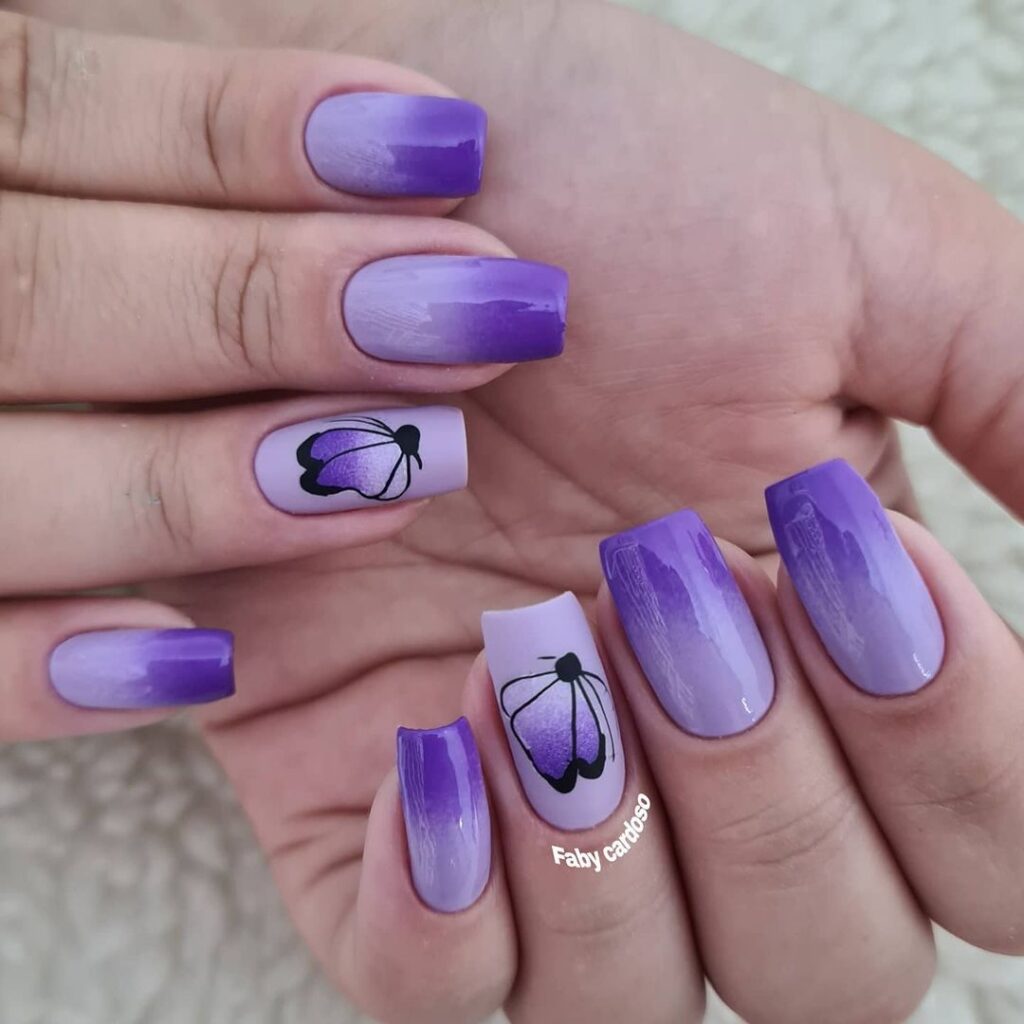 como evitar unhas lilas manchadas ou desbotadas