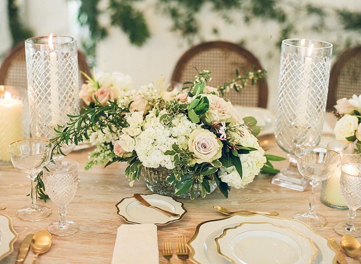 decoração mesa casamento simples