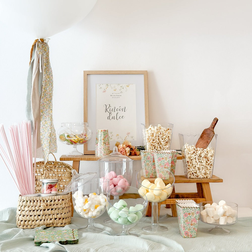 decoração mesa de doces simples