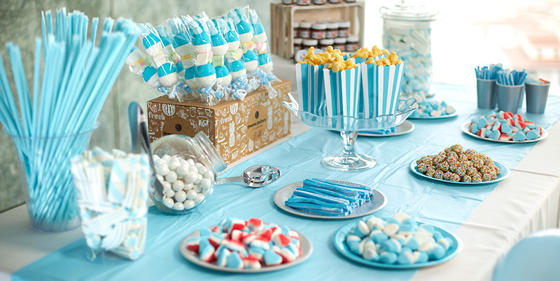 decoração mesa de doces simples