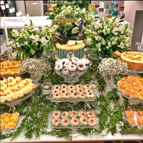 decoração mesa de salgados