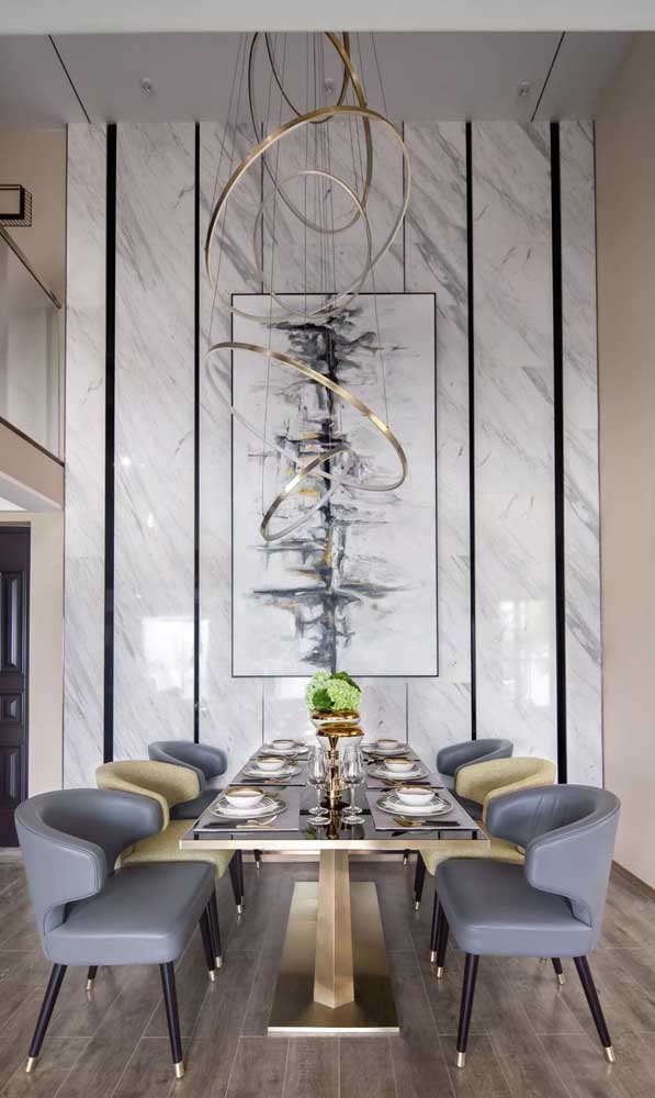 mesa de vidro redonda vs retangular para sala de jantar