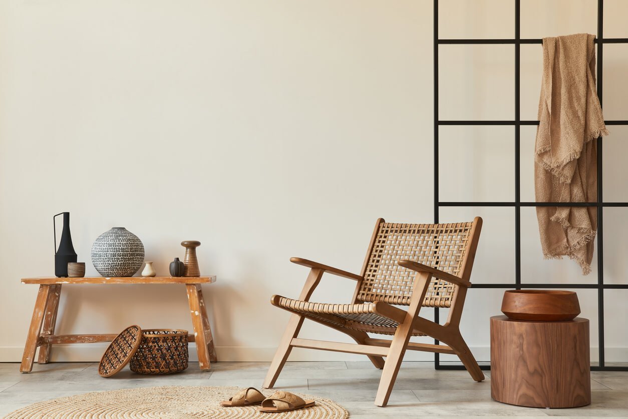 Móveis Multifuncionais: A Chave para uma Decoração Minimalista e Organizada