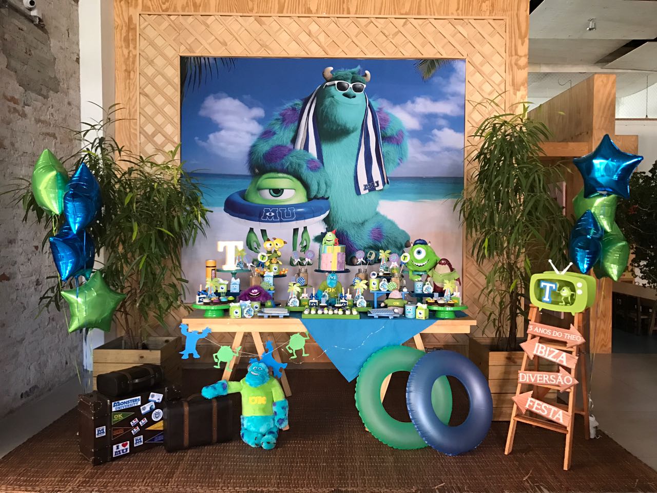 decoração monstros sa