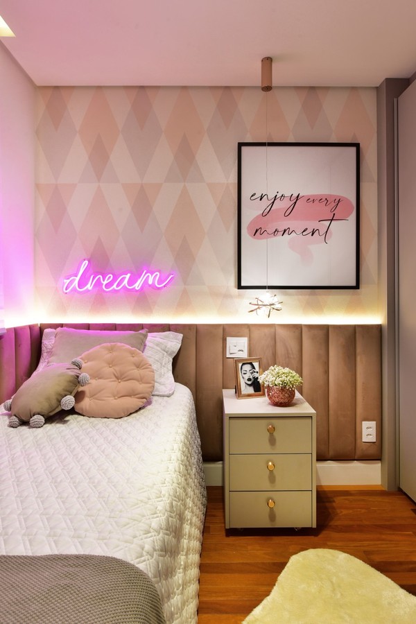 preço decoração neon personalizada