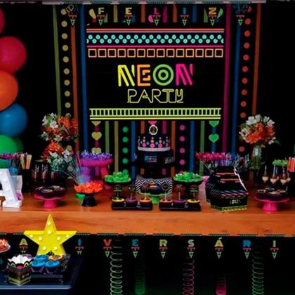 Transforme Seu Quarto: Ideias de Decoração Neon com LED