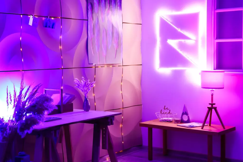 Transforme Seu Quarto: Ideias de Decoração Neon com LED
