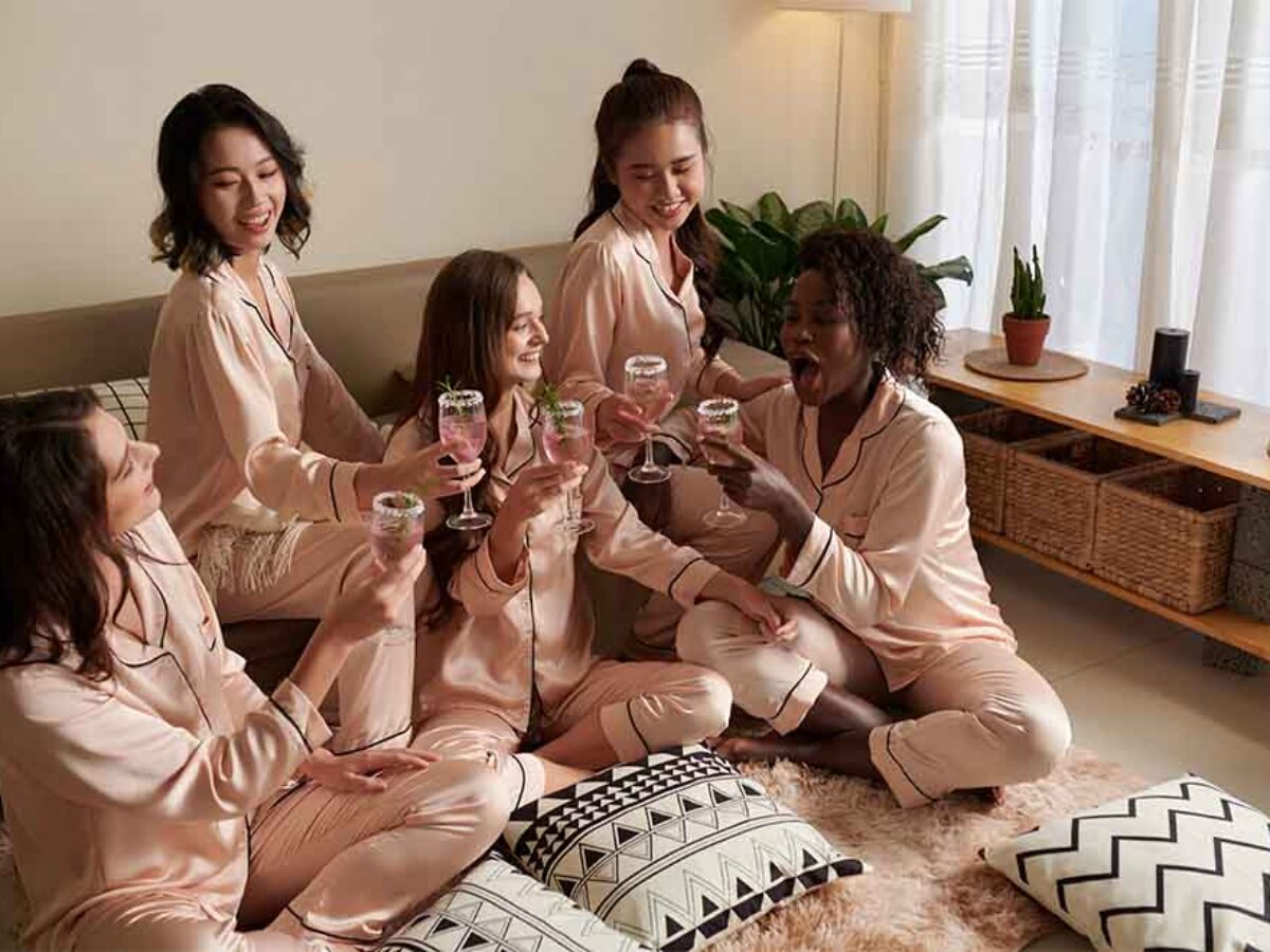 decoração simples noite do pijama na igreja