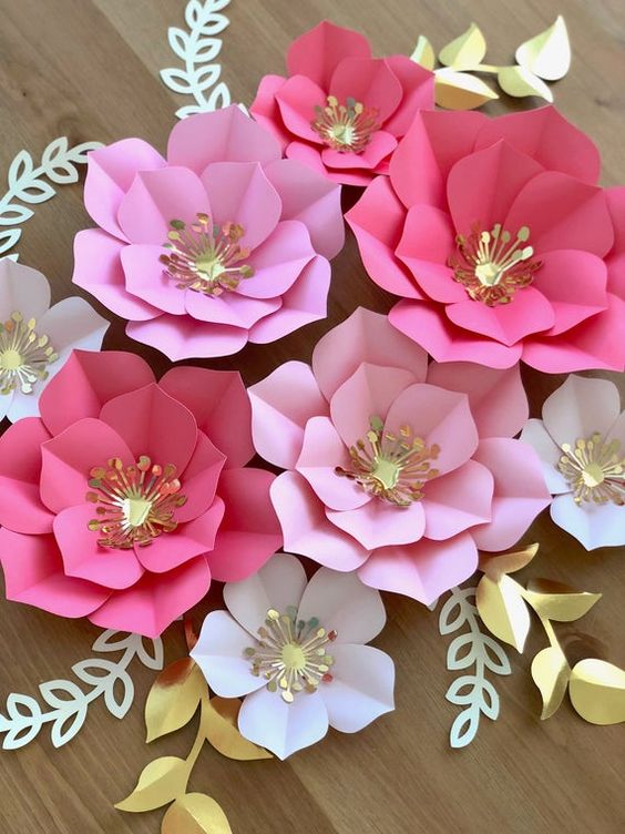 Onde encontrar kits de festa temáticos do Grupo dos Rosa online