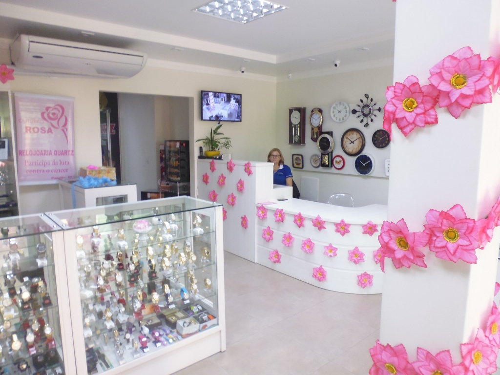 como fazer painel outubro rosa para recepção de clínica