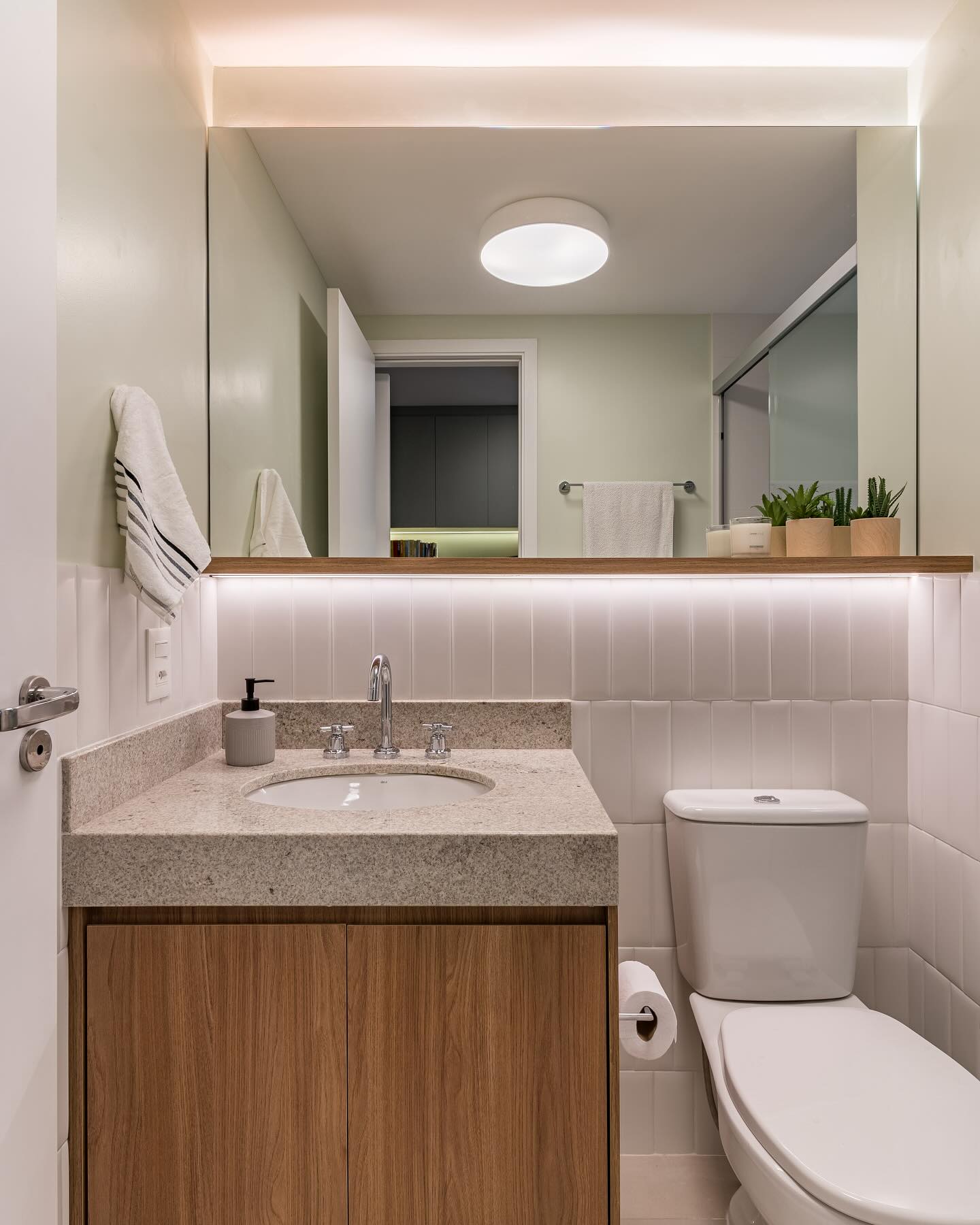 inspiração decoração banheiro pequeno simples