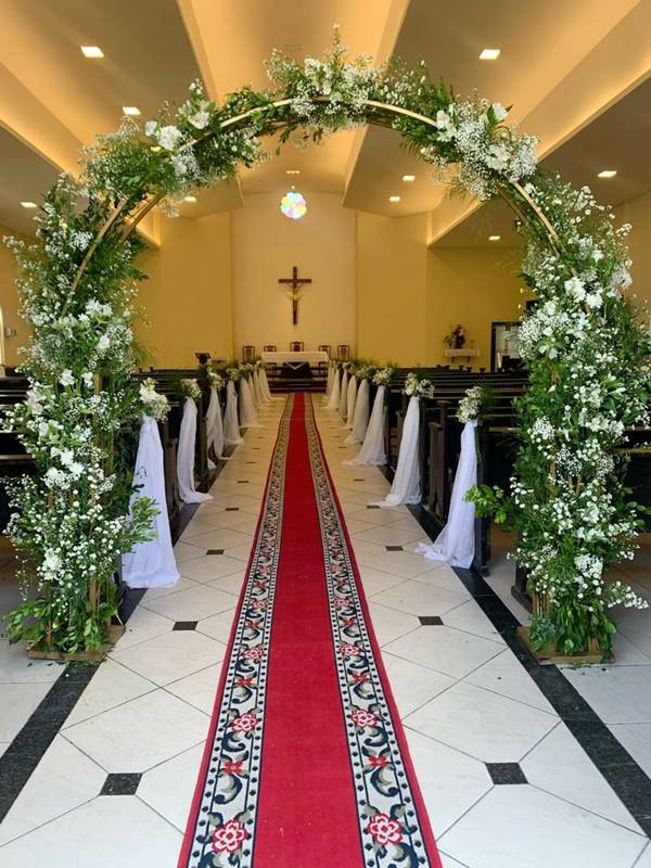 Iluminação para Casamento: Dicas para Criar um Ambiente Mágico e Econômico