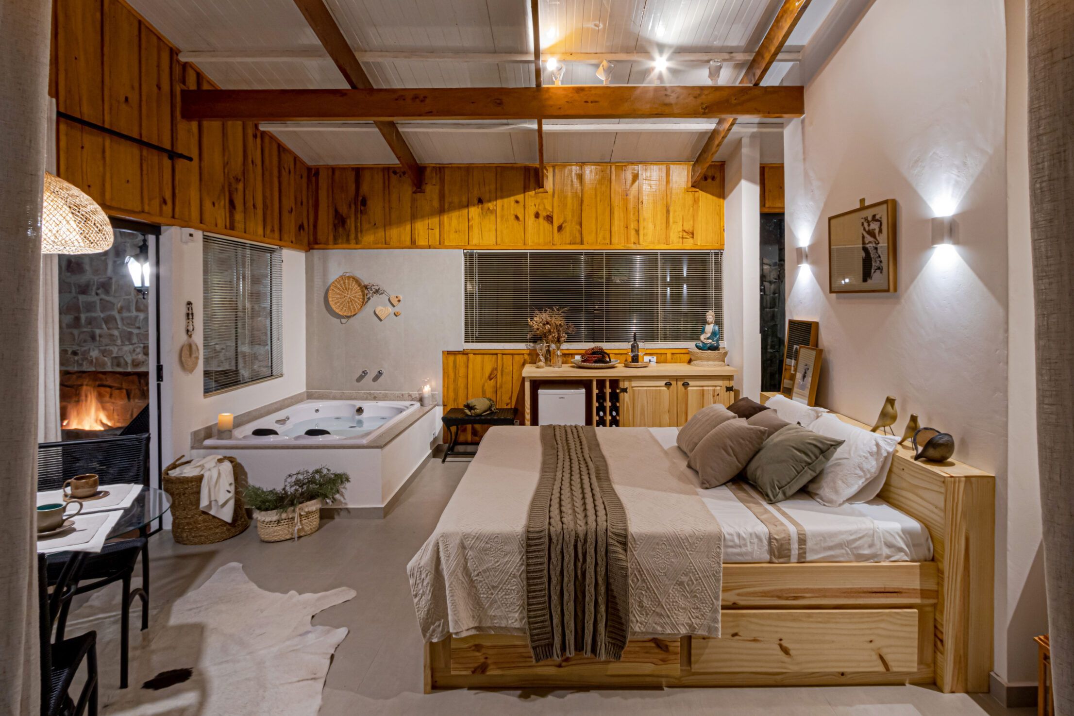 decoração chalé madeira rústico versus moderno