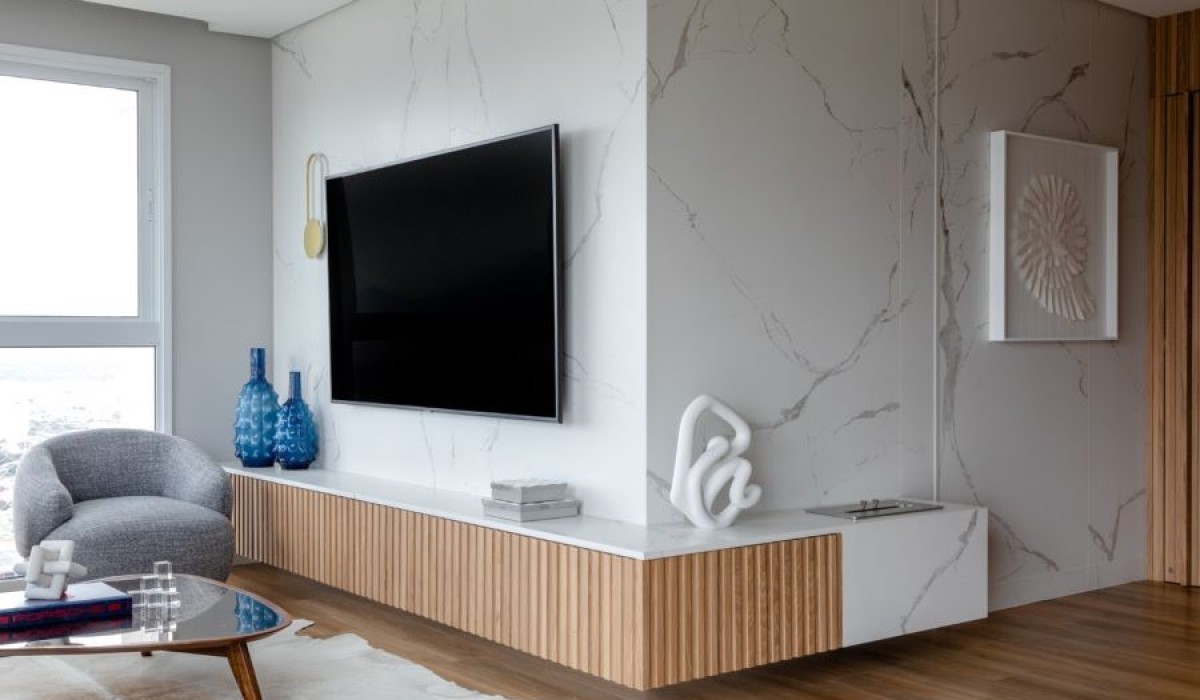 Iluminação cênica: Transforme sua sala de TV com luz indireta