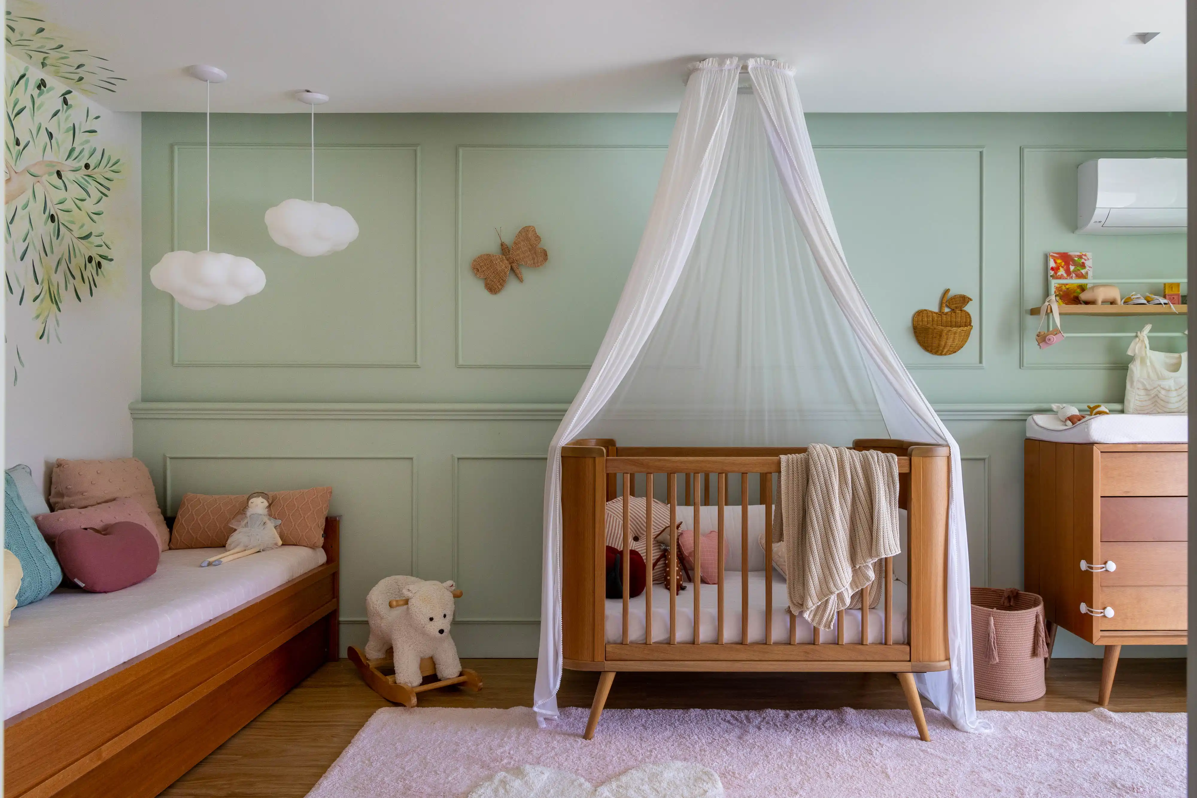 como decorar quarto de bebe menina gastando pouco