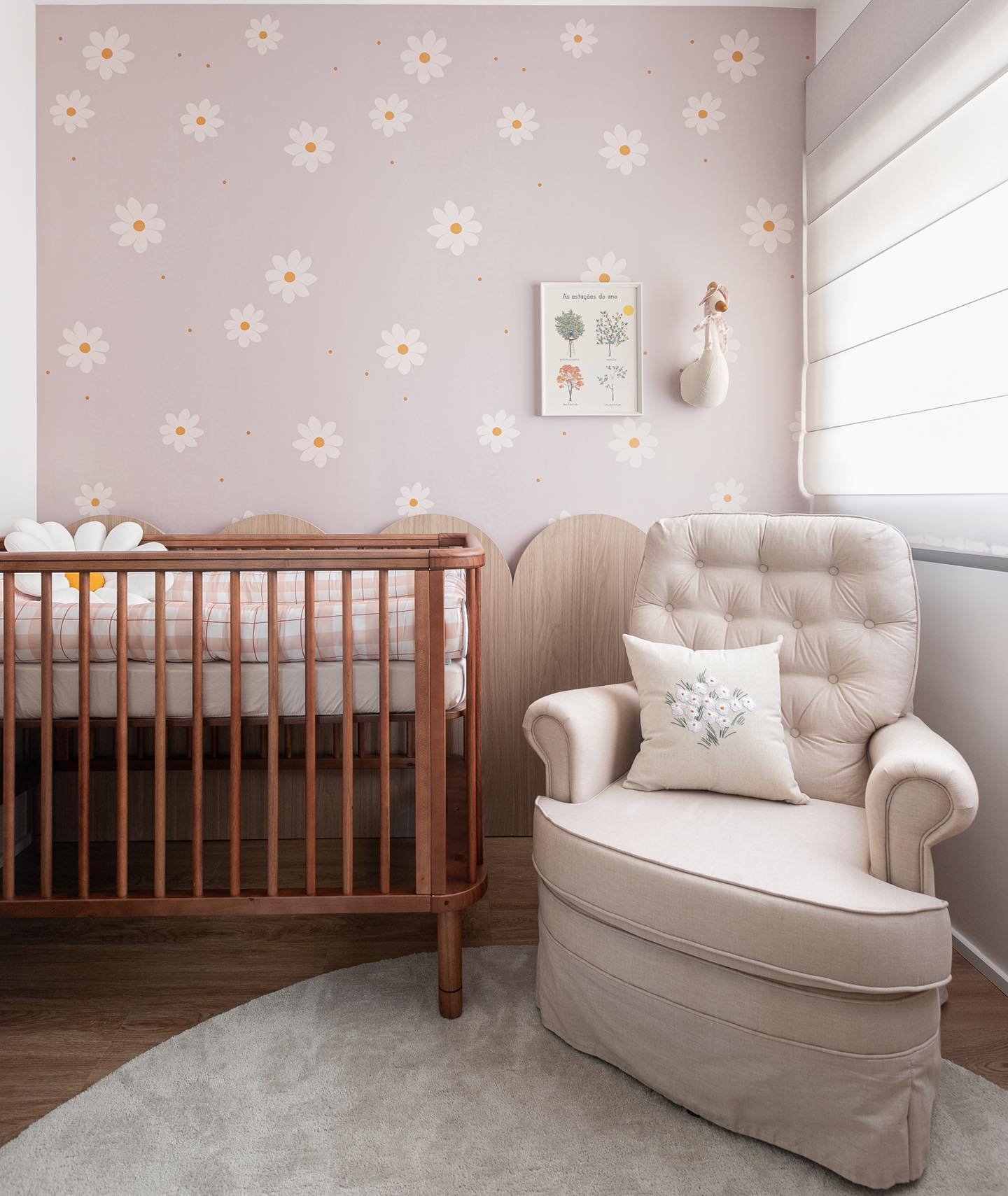 erros comuns ao decorar quarto de bebe menina pequeno