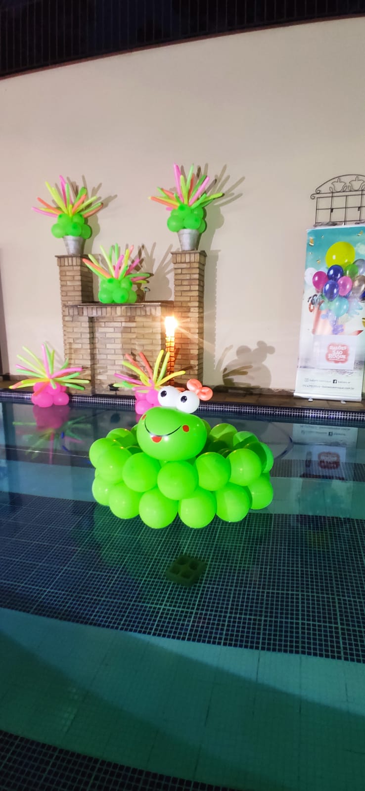 decoração pool party masculino