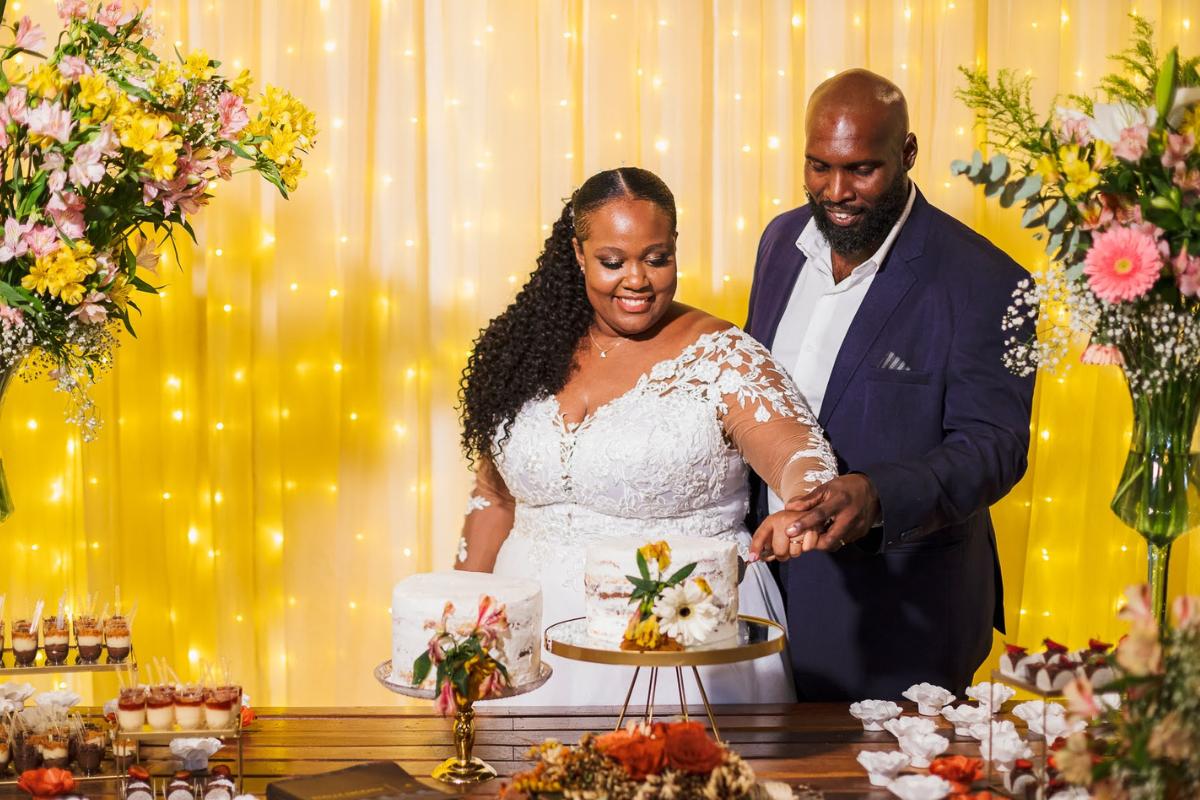 decoração preto e amarelo versus cinza e amarelo