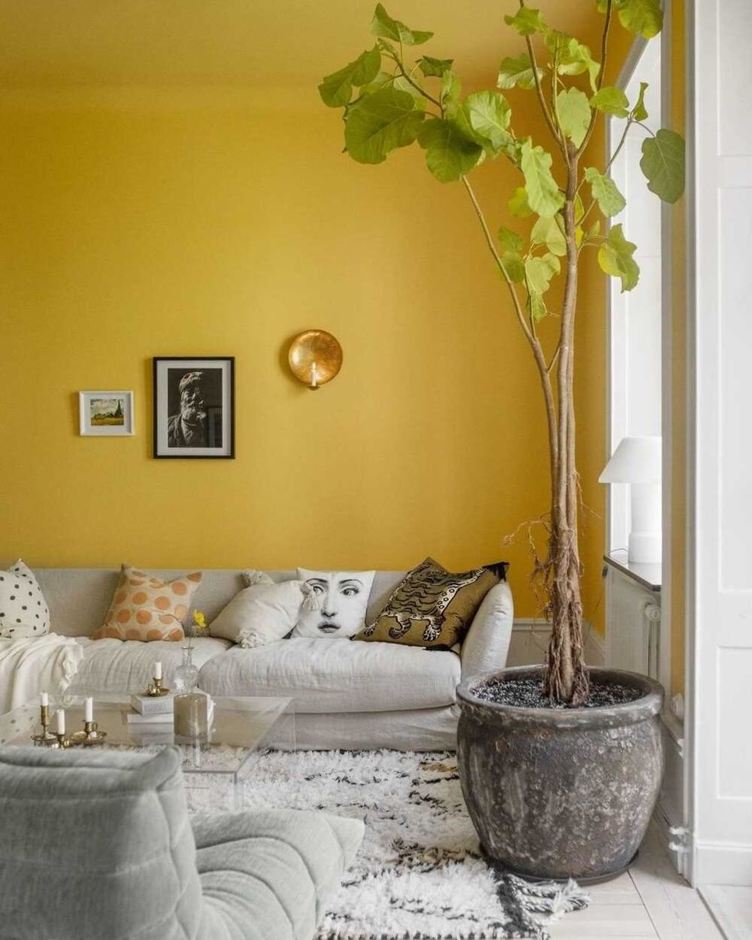 custo decoração preto e amarelo apartamento pequeno