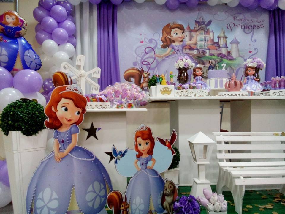 Guia Completo: Como Organizar uma Festa Princesinha Sofia Inesquecível