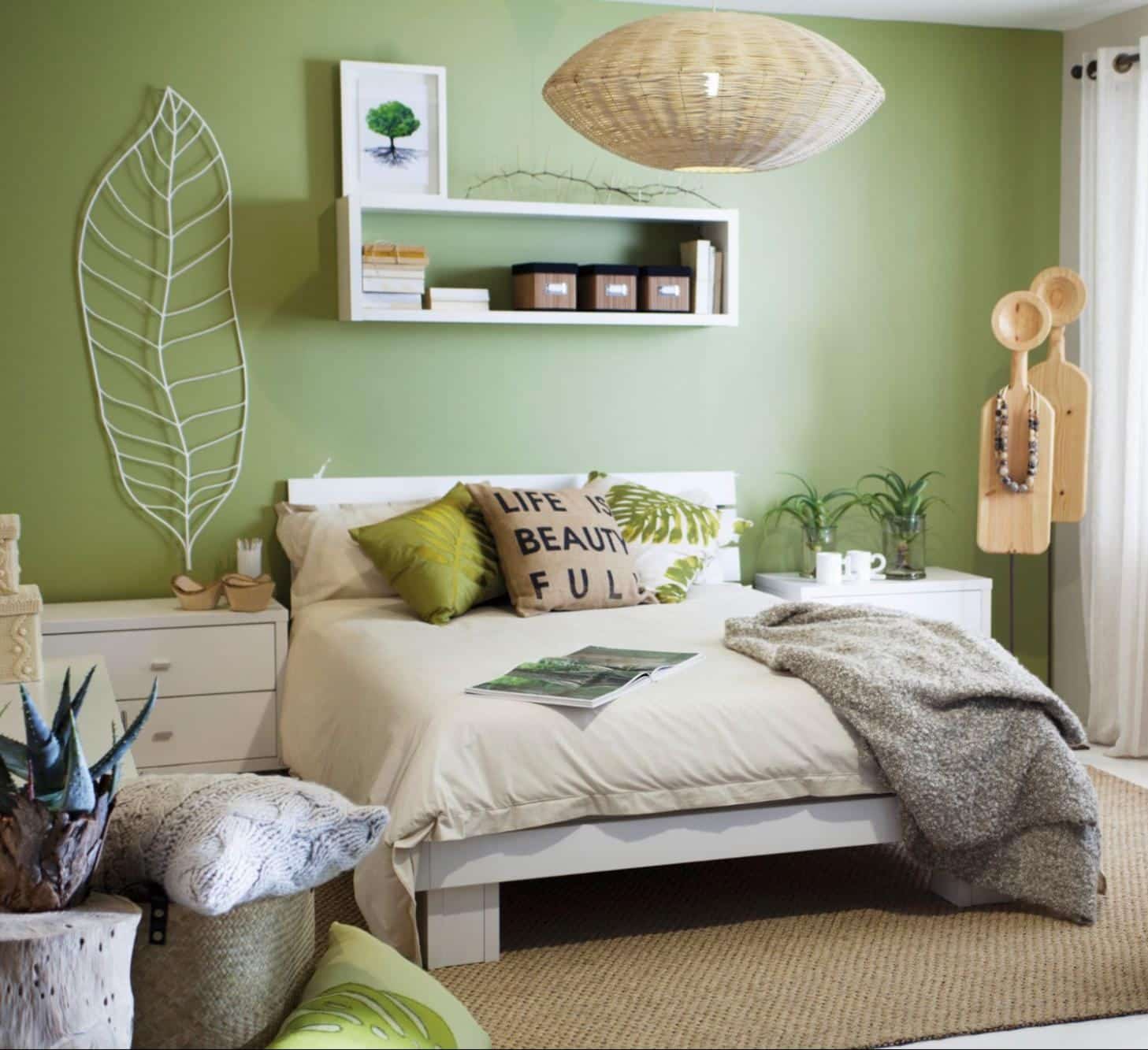 quarto de casal pequeno vs quarto de casal médio