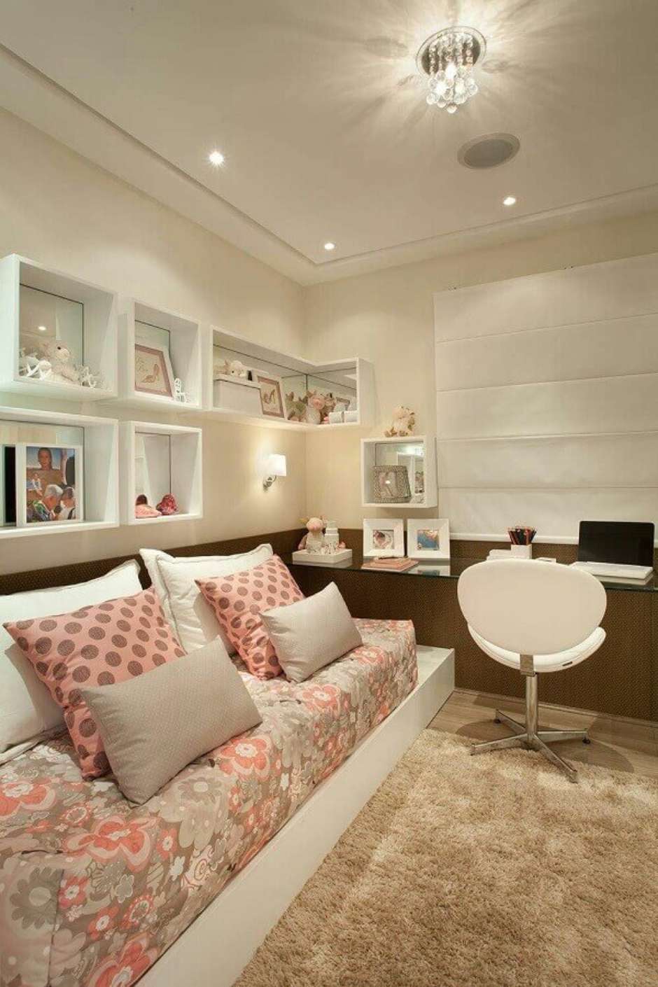 quarto de adolescente com closet