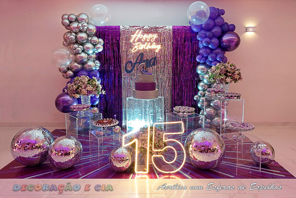 quanto custa decoração rapunzel 15 anos simples