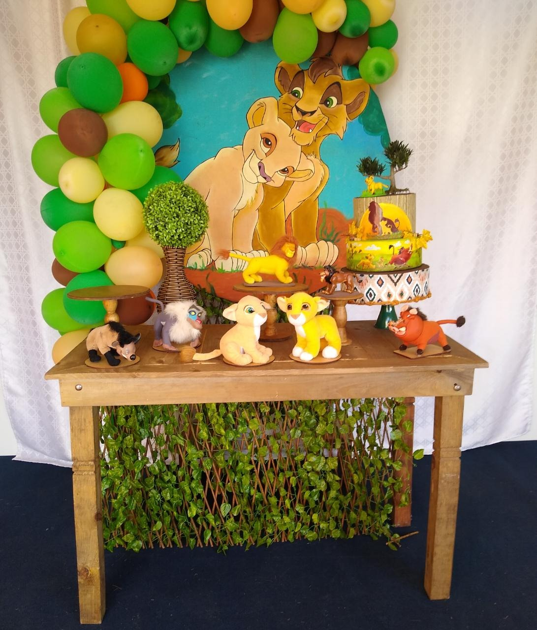 decoração rei leão simples