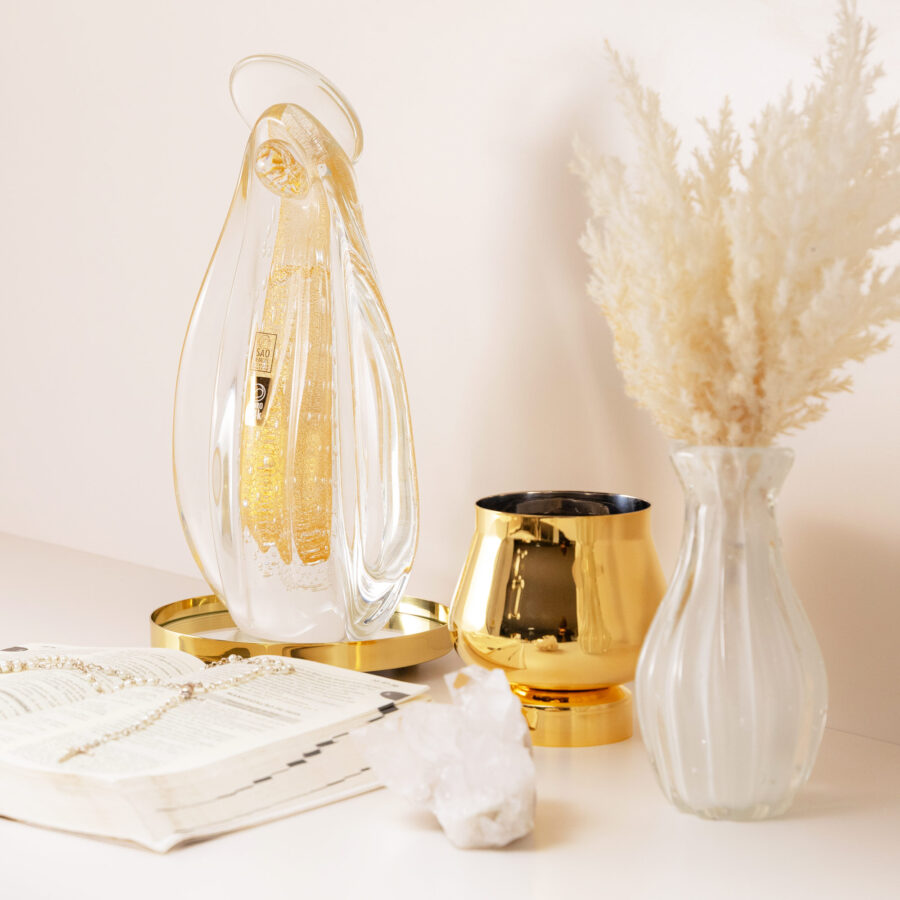 como montar um altar catolico em apartamento pequeno