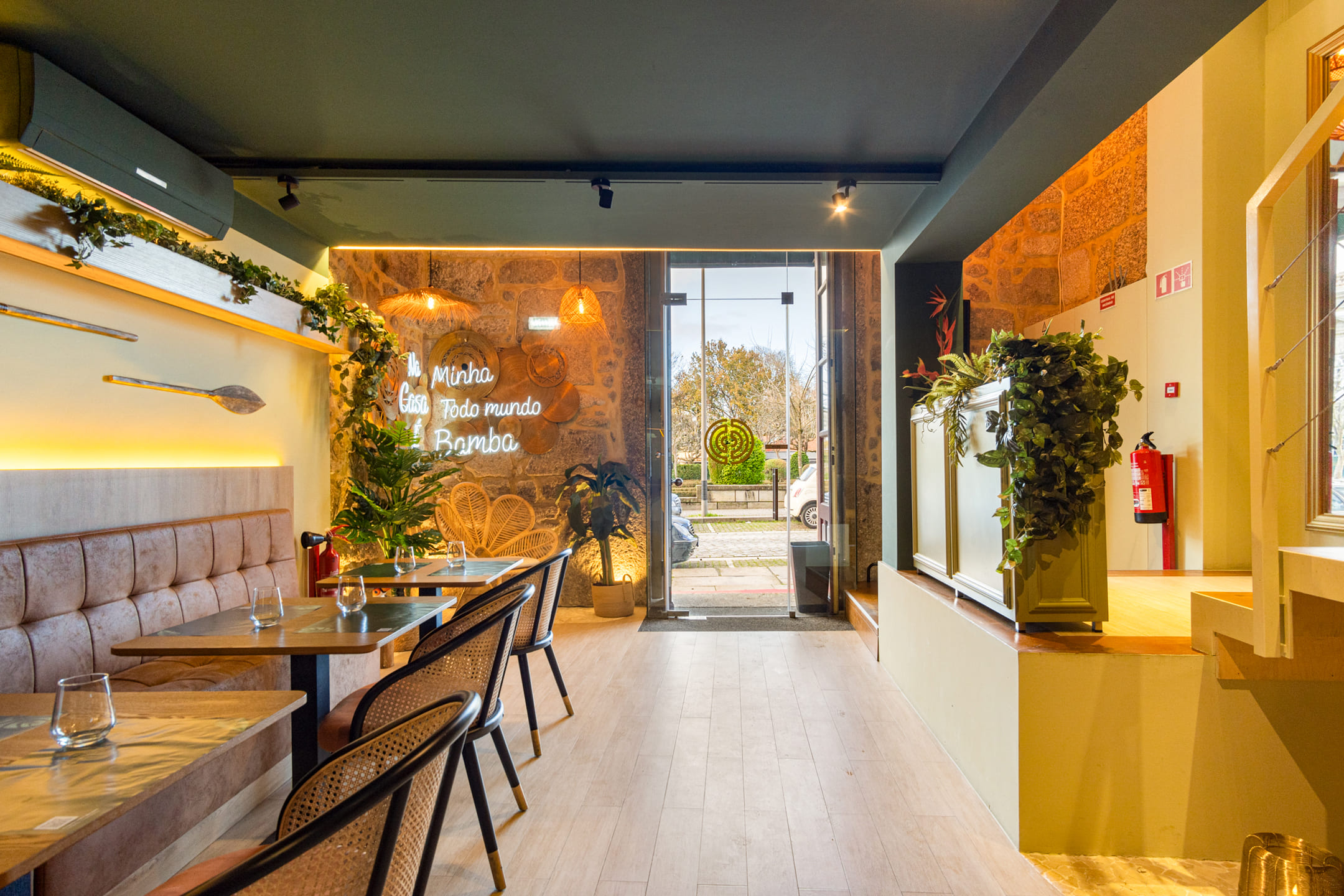 estilo rústico ou industrial para restaurante