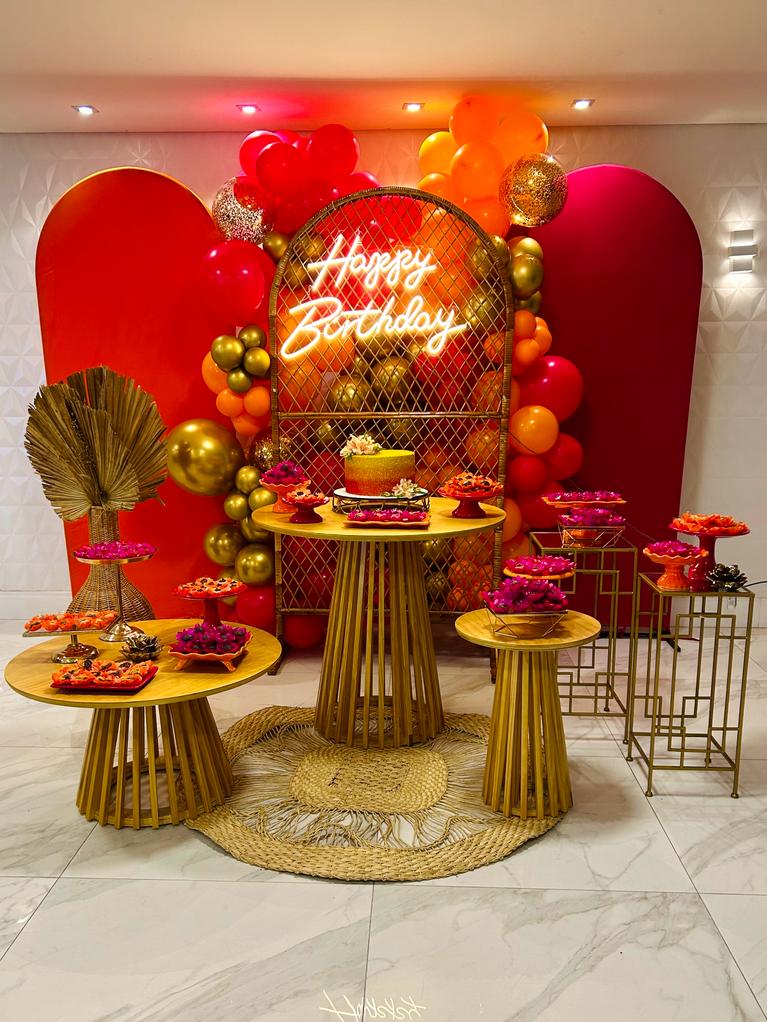 Ousadia na Cozinha: Armários Rosa e Combinações de Cores