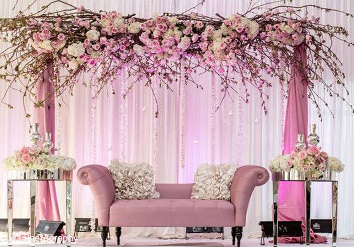 Ideias de decoração para casamentos românticos em rosa e branco