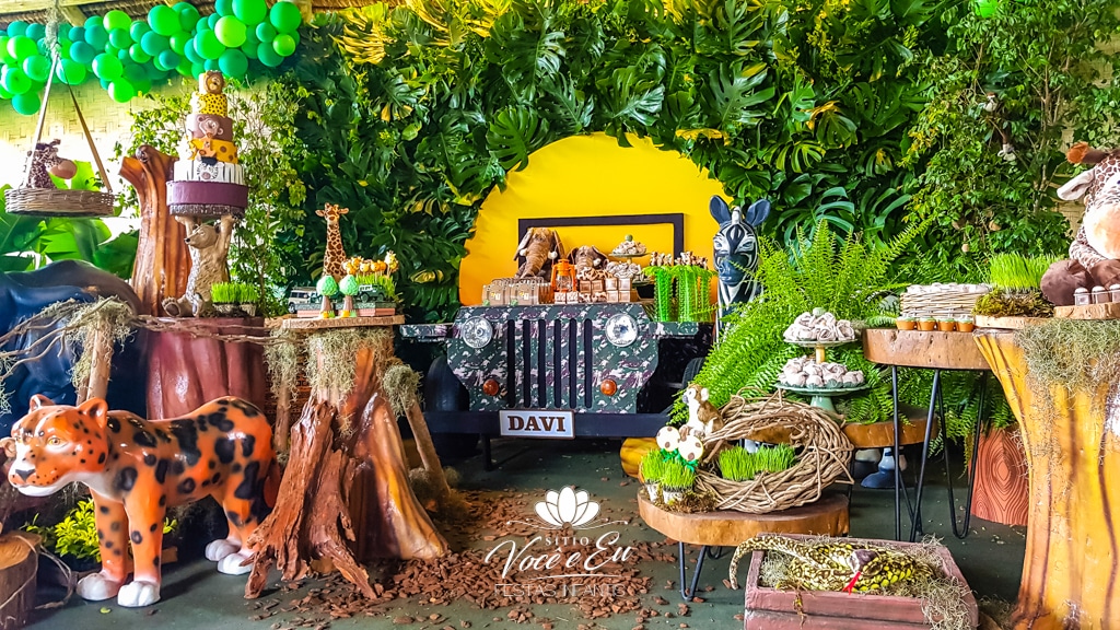 decoração safari 1 ano