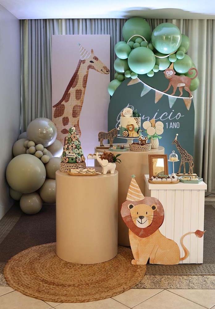 decoração safari 1 ano