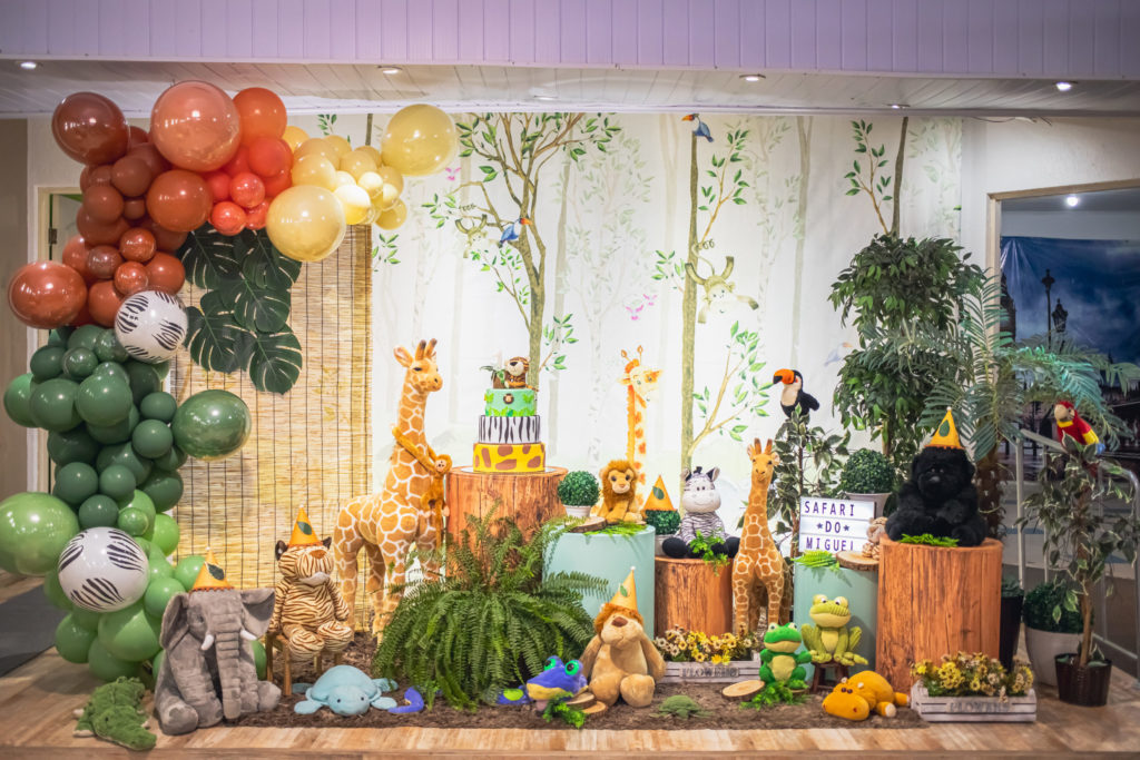 decoração safari 1 ano