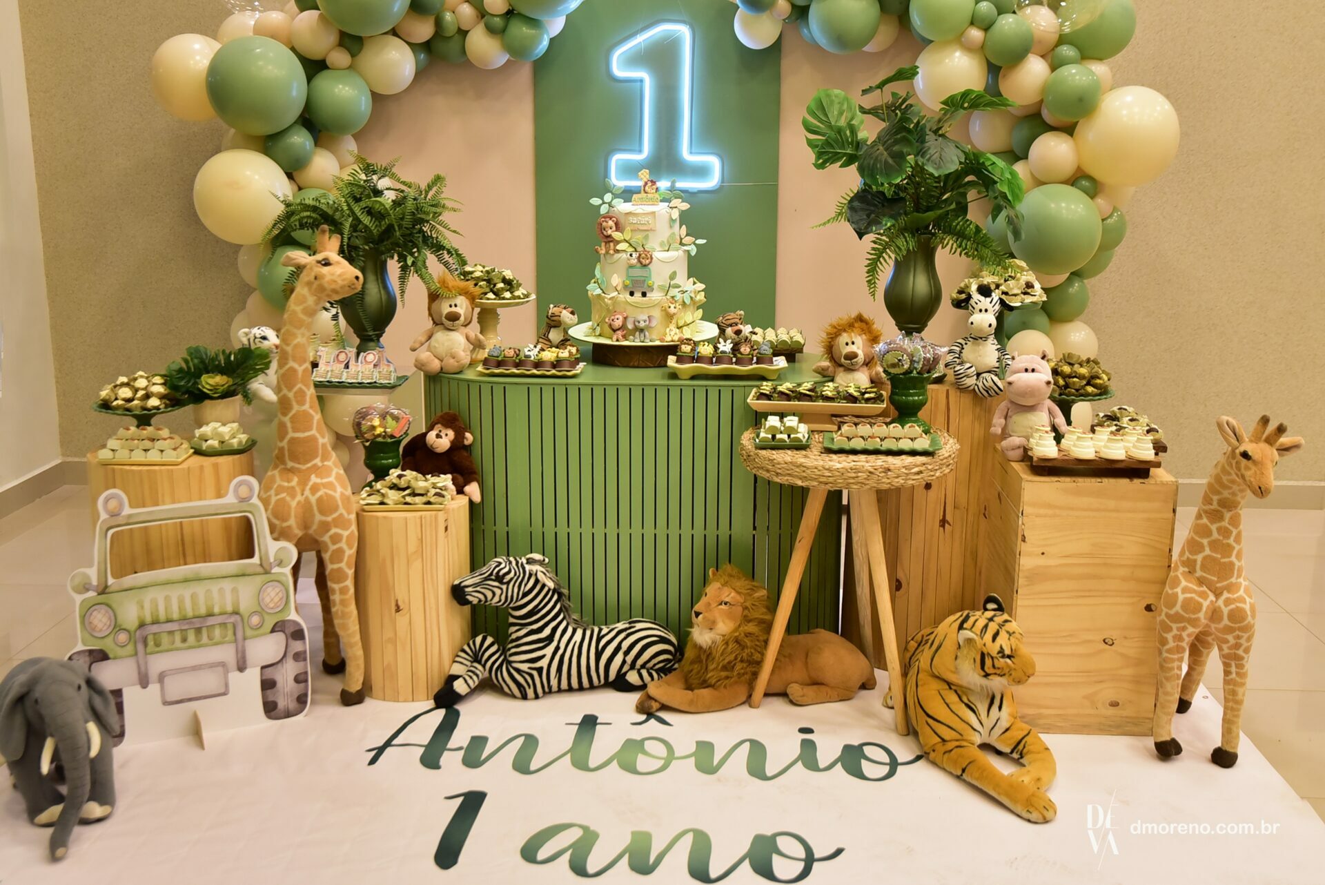 decoração safari 1 ano