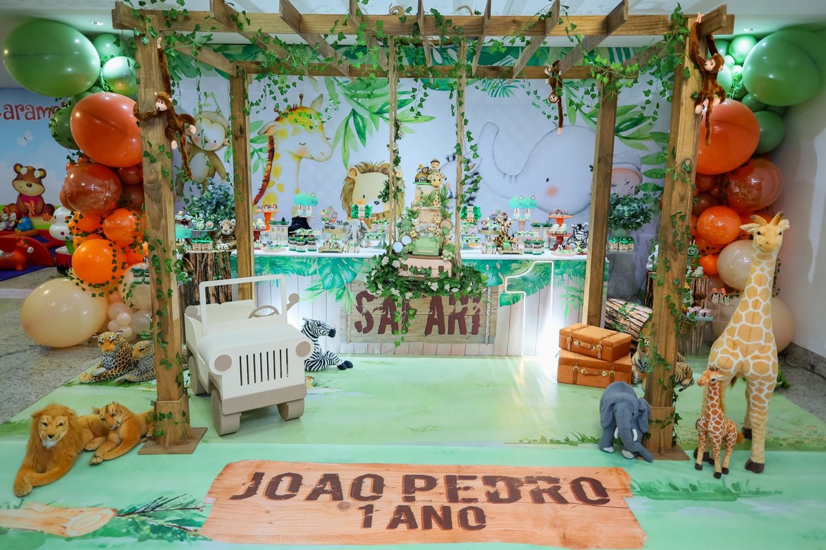 decoração safari 1 ano