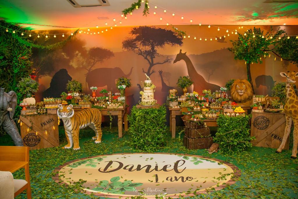 ideias decoração safari luxo primeiro aniversário