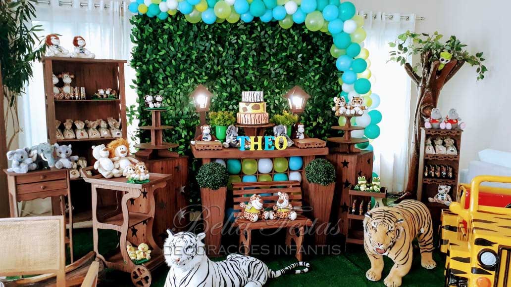 Quarto de bebê safari: Do clássico ao moderno