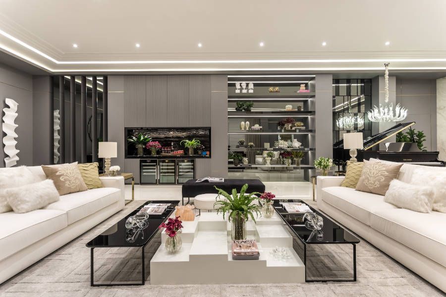 Iluminação clássica: Lustres e candelabros que transformam ambientes