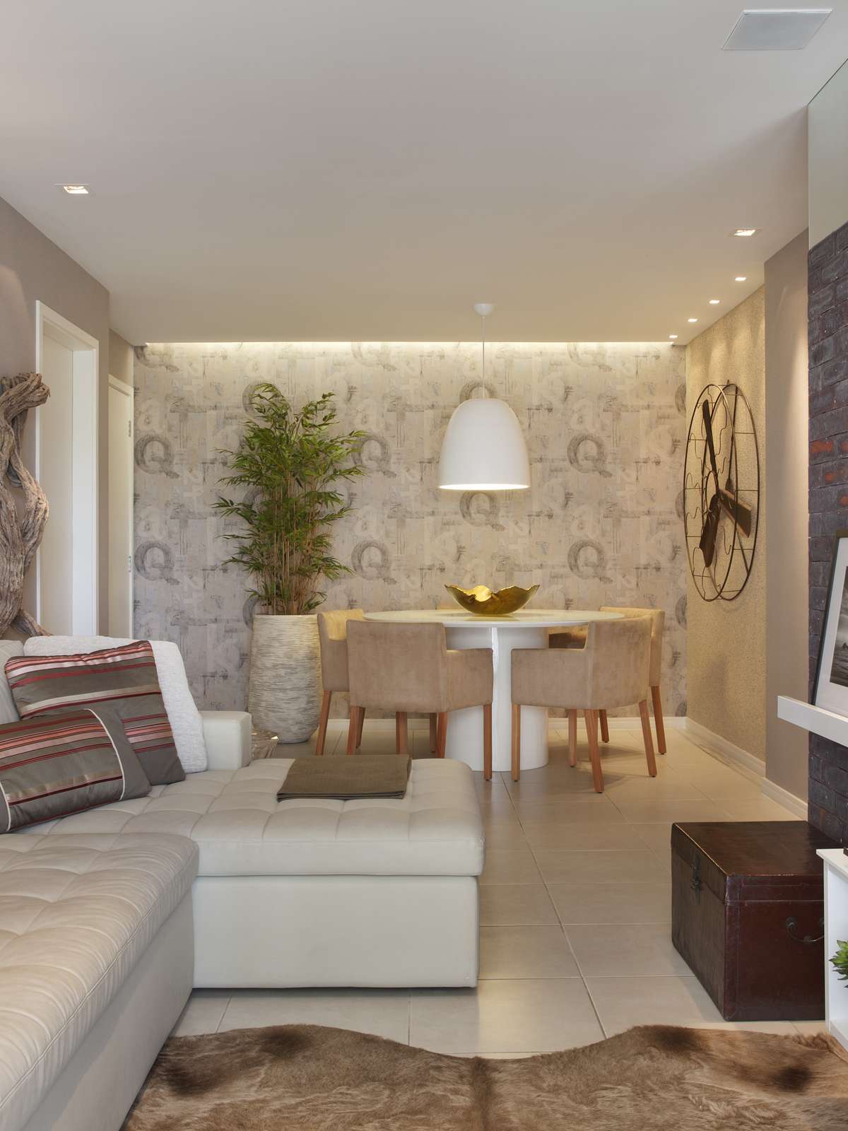 erros comuns decorar sala estreita e comprida