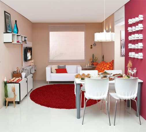 sofá ideal sala comprida vs estreita