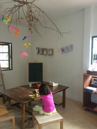 decoração reggio emilia vs montessori