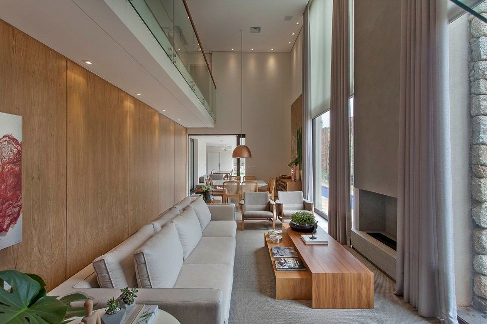 Mobiliário Estratégico para Salas Amplas com Pé-Direito Duplo